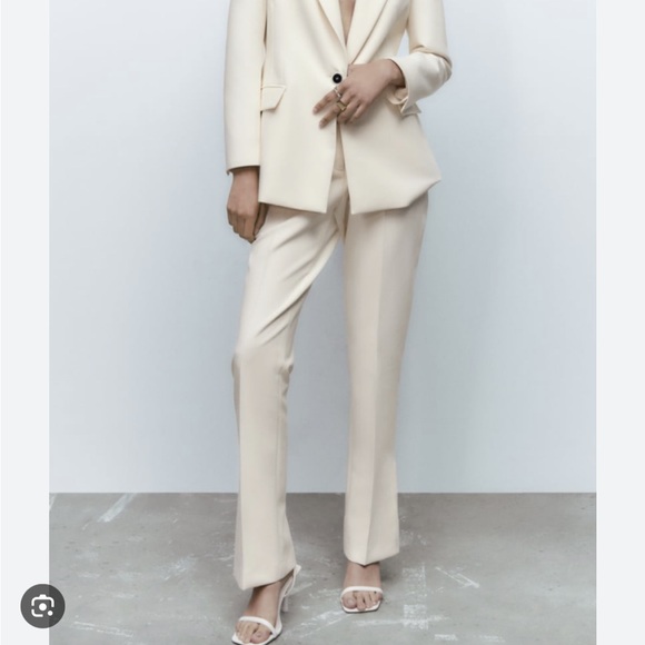 ZARA NEW WOMAN FITTED BUTTONED TAILORED
BLAZER ECRU WHITE 8309/585 Size M - Picture 3 of 5